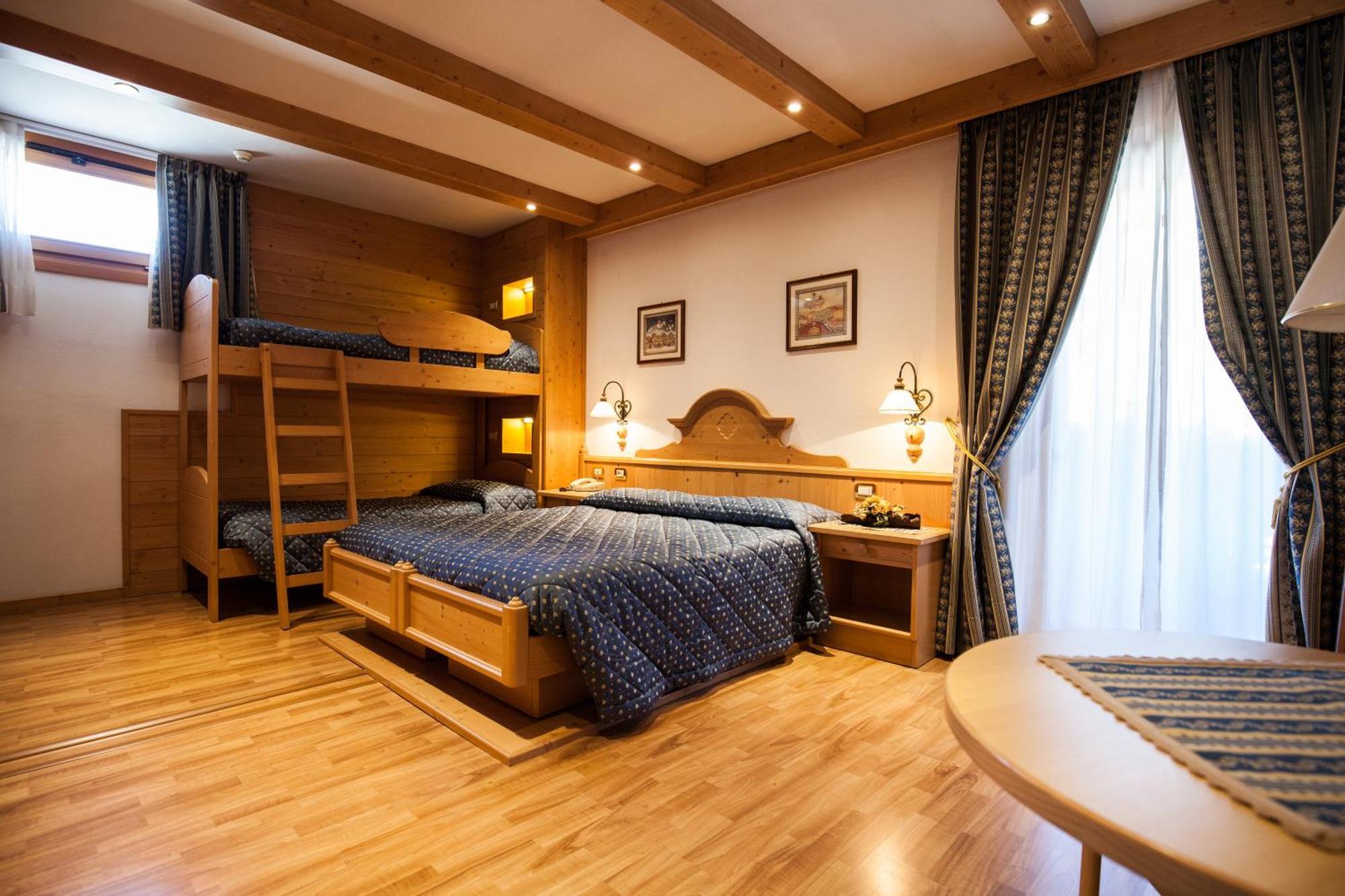Hotel Posta Forni di Sopra Exterior foto